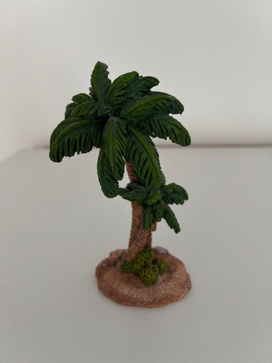Other - Mini Palm Tree Sculpture - Green Decorative Home Art